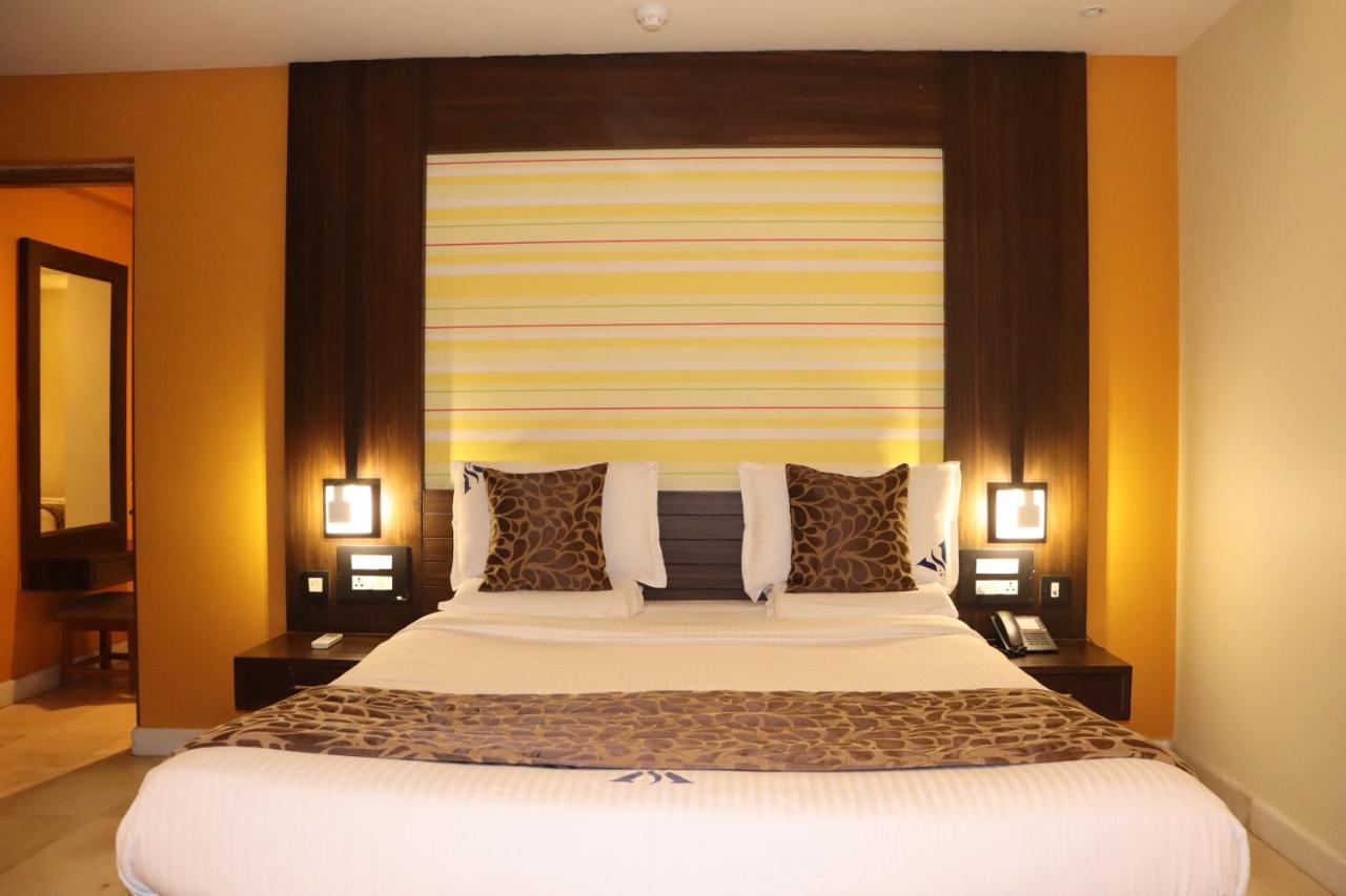 Hotel Madhuvan Serai Манипала Екстериор снимка