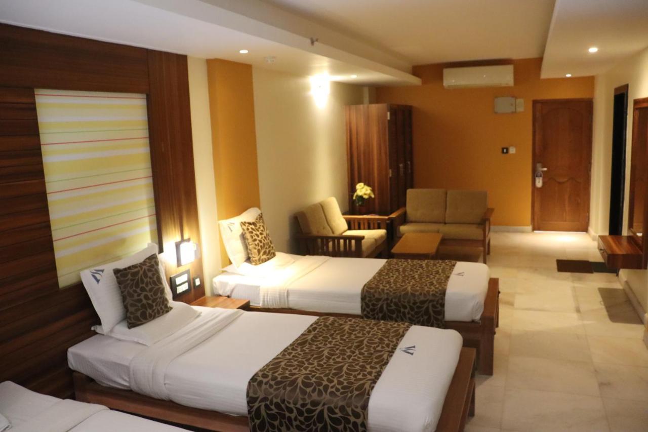 Hotel Madhuvan Serai Манипала Екстериор снимка