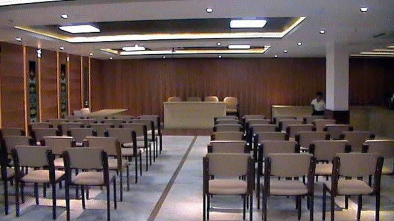 Hotel Madhuvan Serai Манипала Екстериор снимка